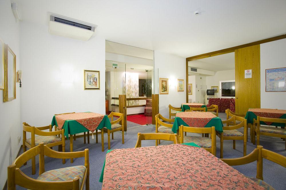 Hotel Metropol Caorle Zewnętrze zdjęcie