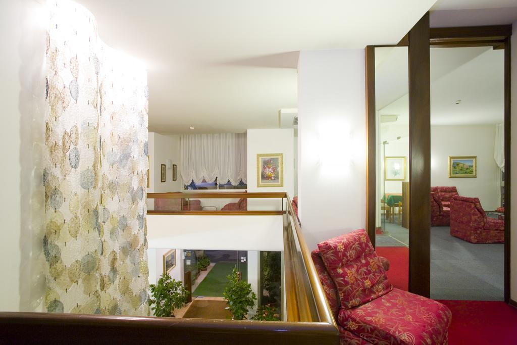 Hotel Metropol Caorle Zewnętrze zdjęcie