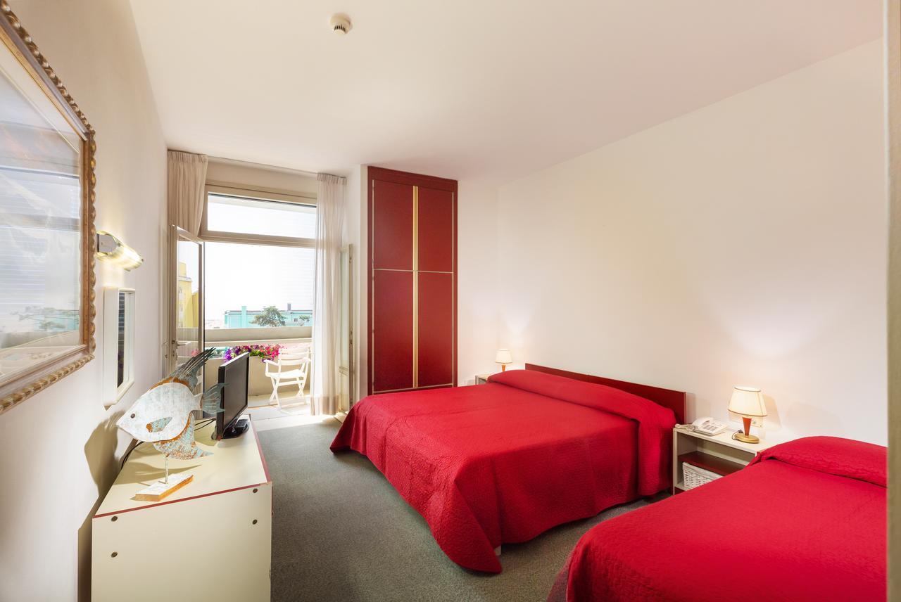 Hotel Metropol Caorle Zewnętrze zdjęcie