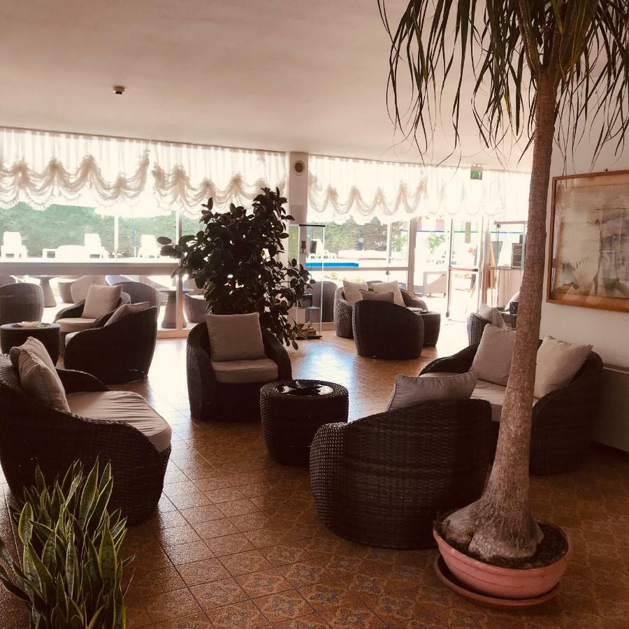 Hotel Metropol Caorle Zewnętrze zdjęcie