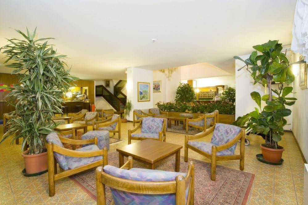 Hotel Metropol Caorle Zewnętrze zdjęcie